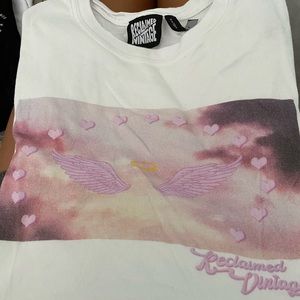 White graphic tee